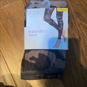 Camo leggings